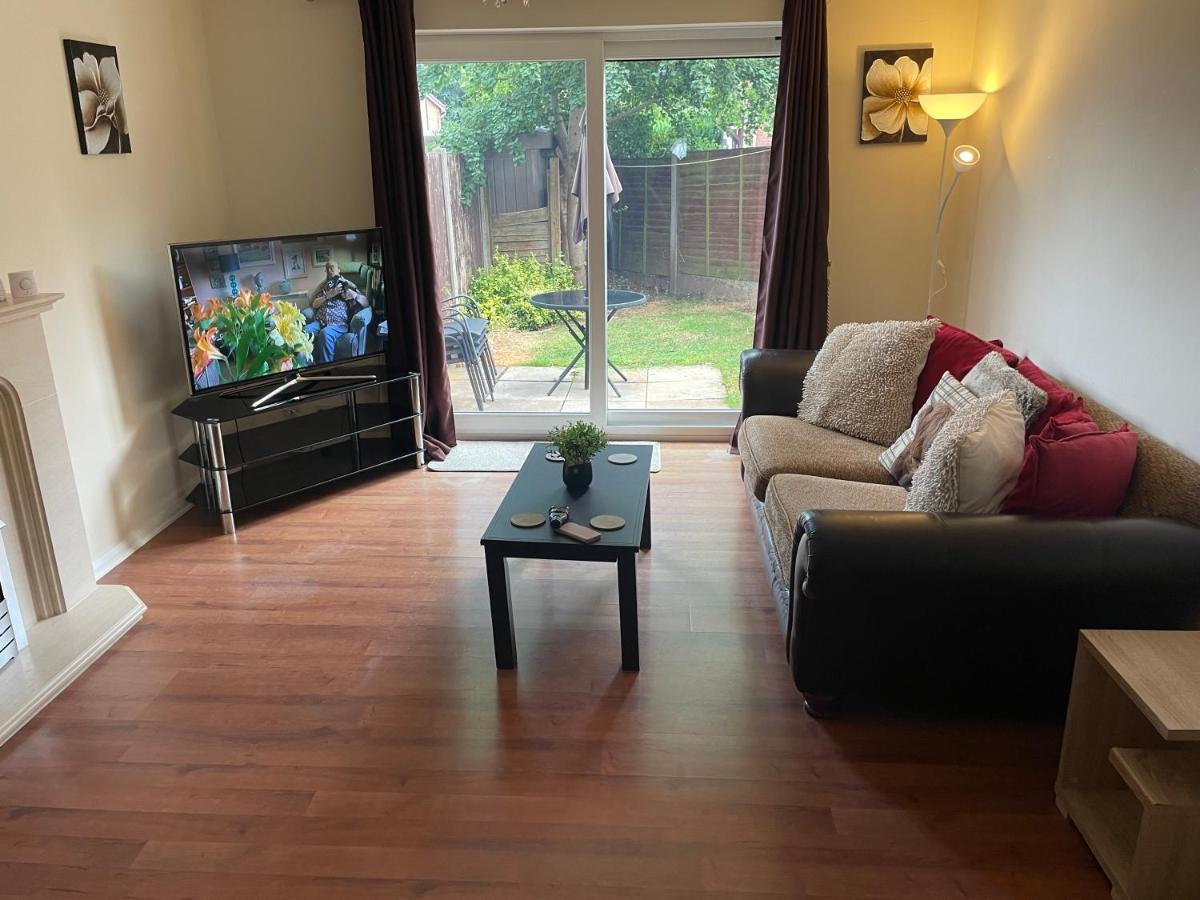 The Swallows Popular Location 3 Bedroom House Free Wi-Fi And Sky Tv In All Rooms Rough Close Exteriör bild
